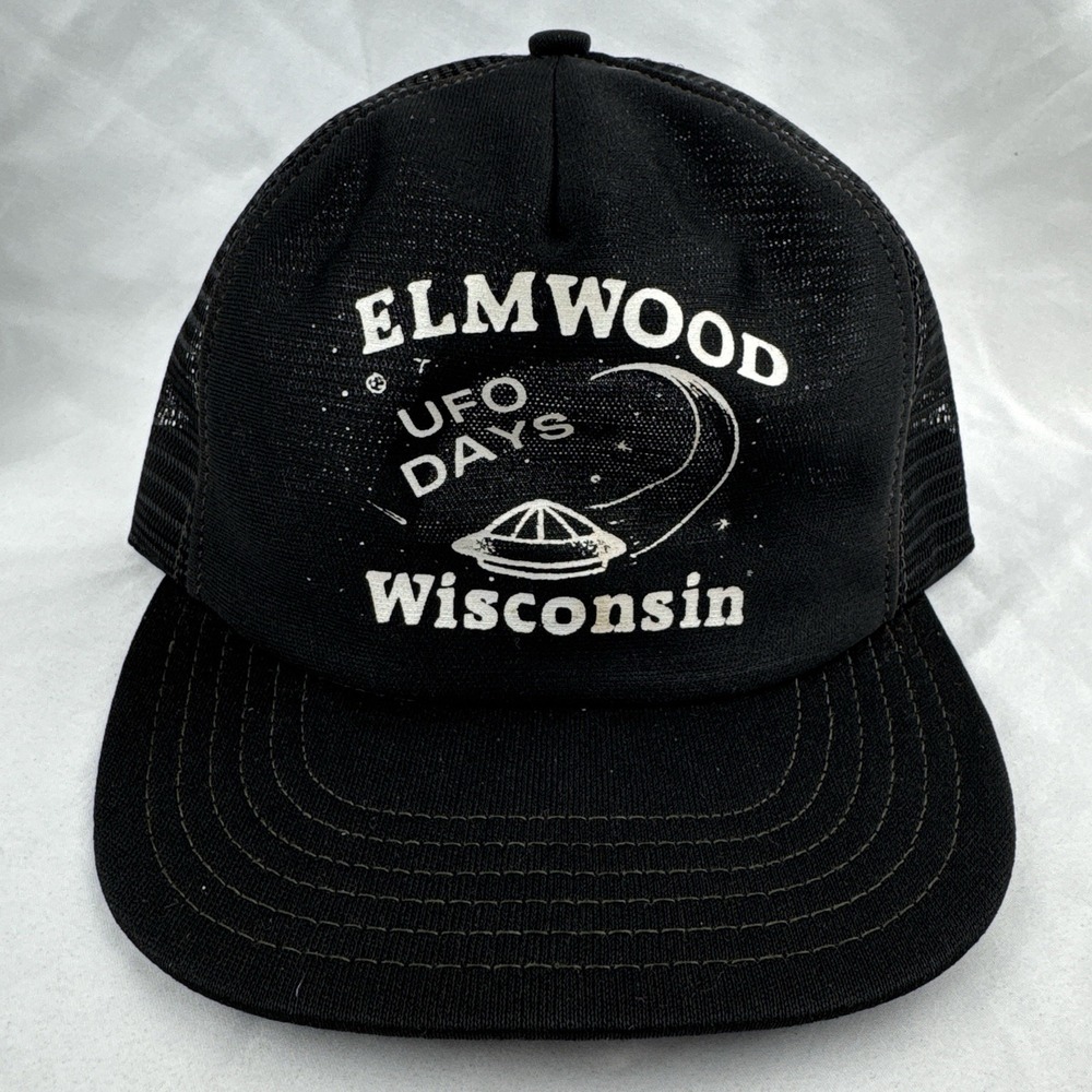 Vintage 80s Elmwood UFO Days Wisconsin Alien Flying Saucer Mesh Trucker Hat USA